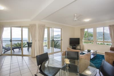 One-Bedroom-Apartment-Airlie-Beach-4