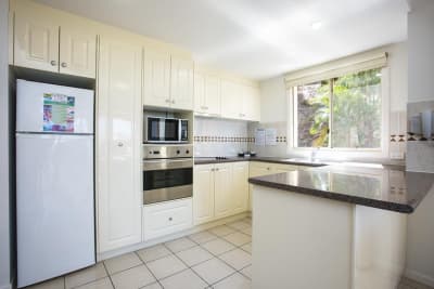 Two-Bedroom-Apartments-Airlie-Beach-9