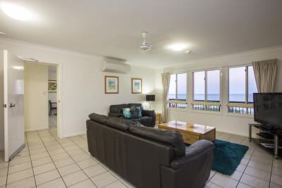 Two-Bedroom-Penthouse-Airlie-Beach-11
