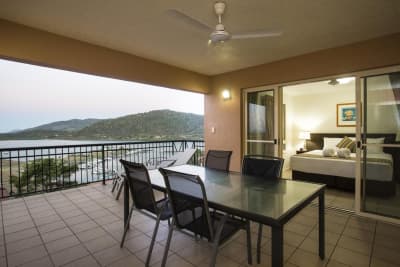 Two-Bedroom-Penthouse-Airlie-Beach-12