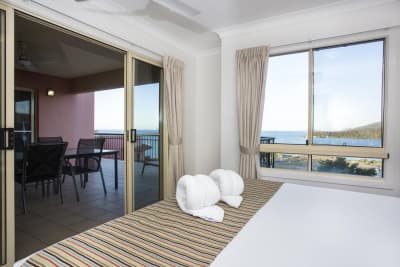 Two-Bedroom-Penthouse-Airlie-Beach-4